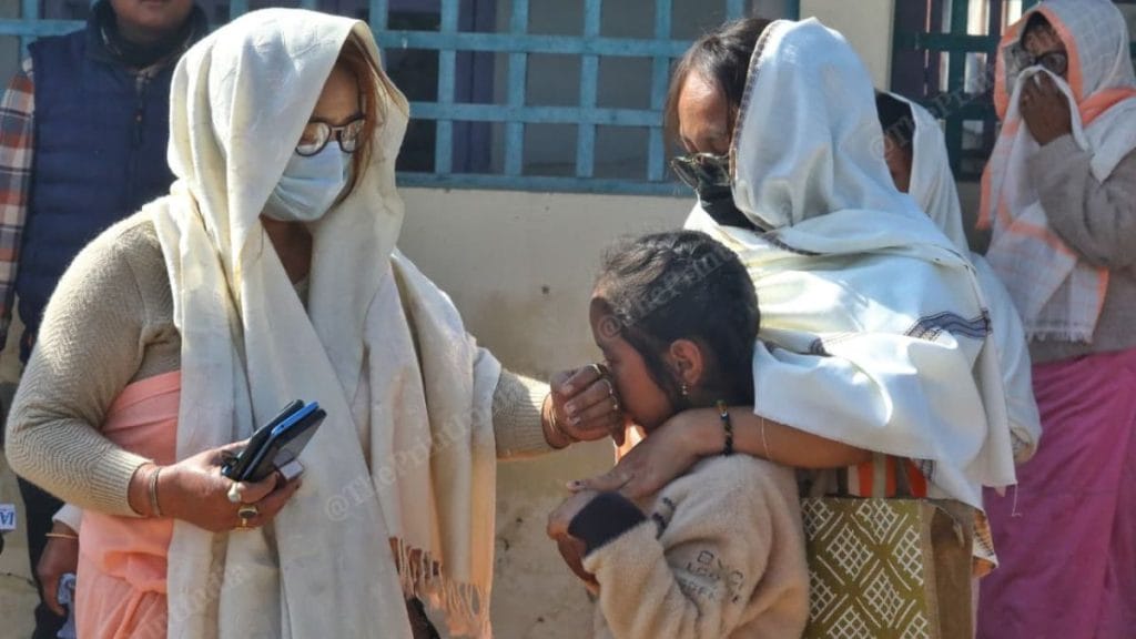 Family members of the victim mourn the incident on Sunday | Praveen Jain, ThePrint