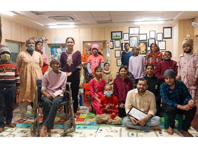 Alakh Pandey extends grassroots support to Noida cancer facility, focusing on economically vulnerable families