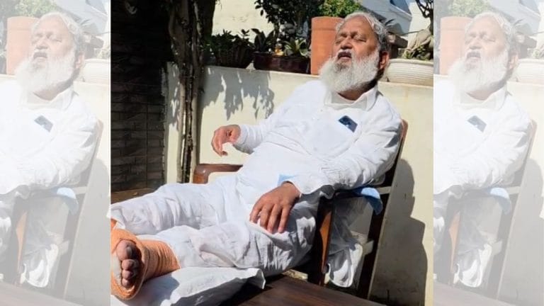 ‘Chal ri sajni ab kya soche’—Haryana singer-minister Anil Vij breaks bones, not rhythm