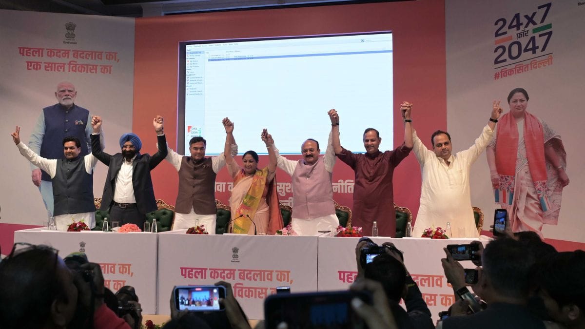 Rekha Gupta, government