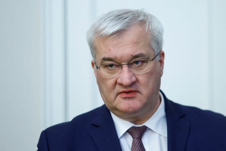 Ukraine’s foreign minister says China could help end the war, invites counterpart to Ukraine