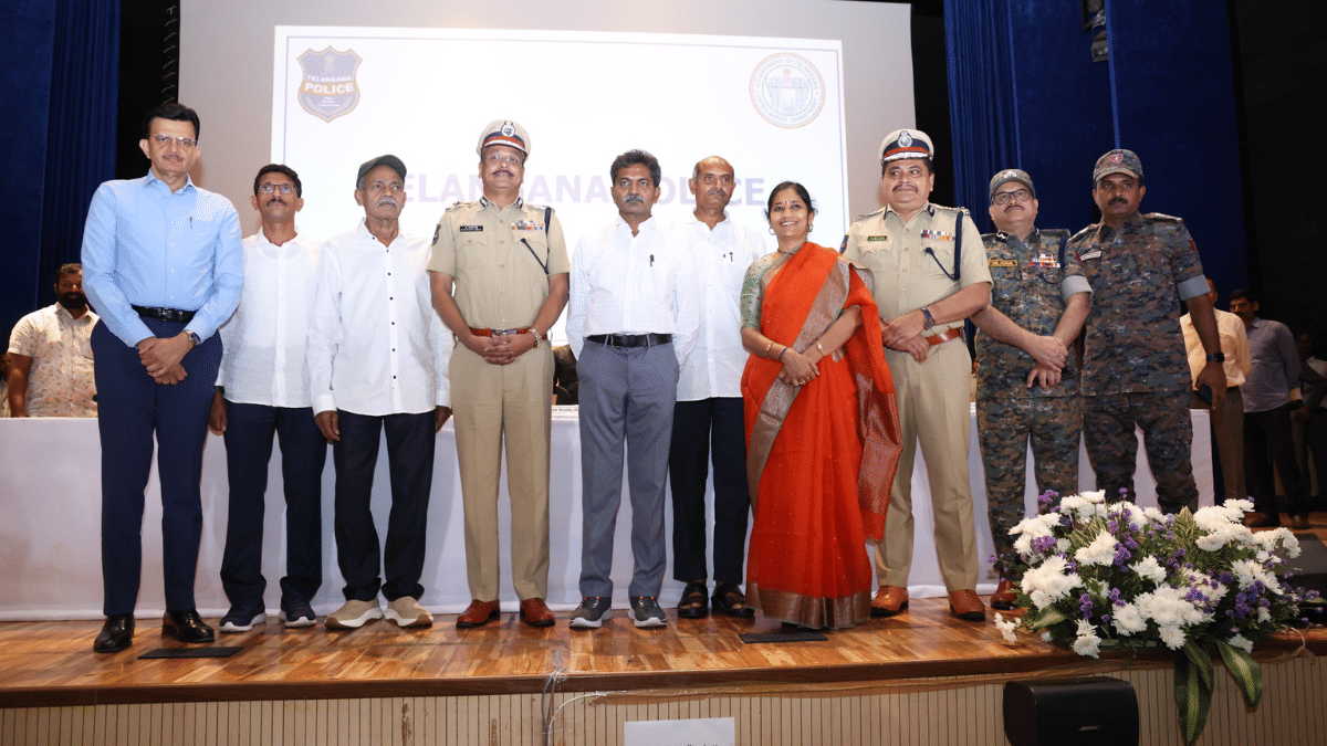 Devuji, Sangram & 2 other Maoist leaders with Telangana DGP B Shivadhar Reddy, State Intelligence Chief Vijay Kumar, SIB Chief B Sumathi and ADG Mahesh Bhagwat. | By special arrangement