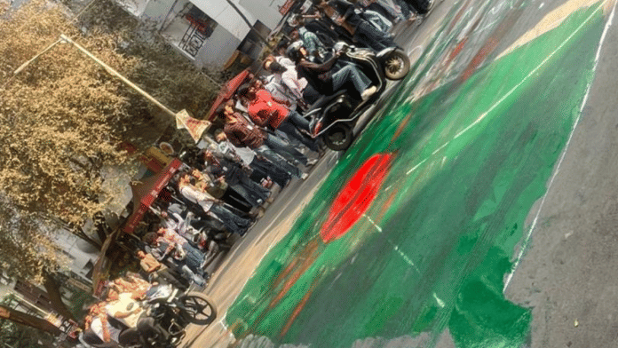 BJYM members also allegedly painted a Bangladesh flag on road outside MIT-WPU gate & vandalised it. | By special arrangement