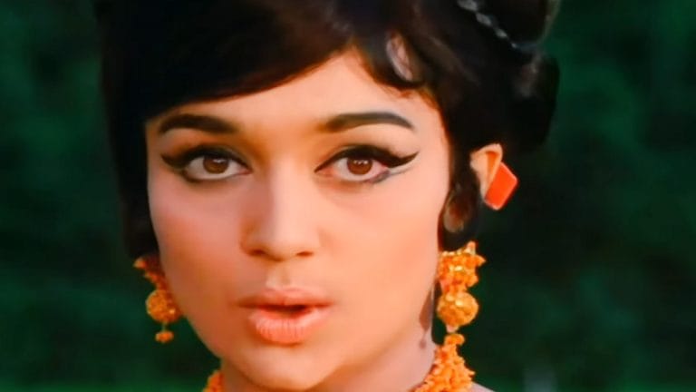 Asha Parekh set the tone for 1970s glamour in Aan Milo Sajna
