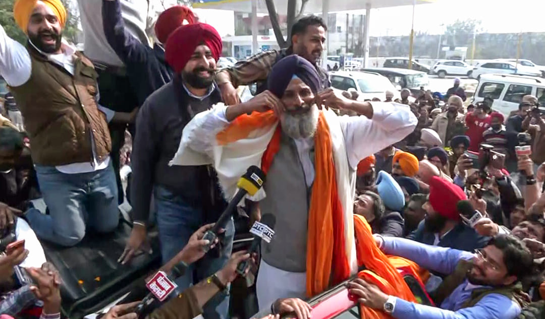 SAD leader Bikram Singh Majithia celebrates as he walks out of Nabha Jail after the Supreme Court granted him bail in the disproportionate assets case, in Patiala on Tuesday | ANI Video Grab