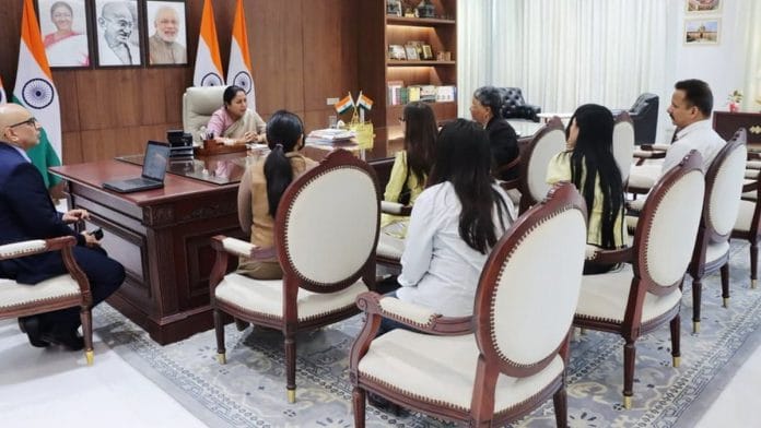 Rekha Gupta meets women from the northeast