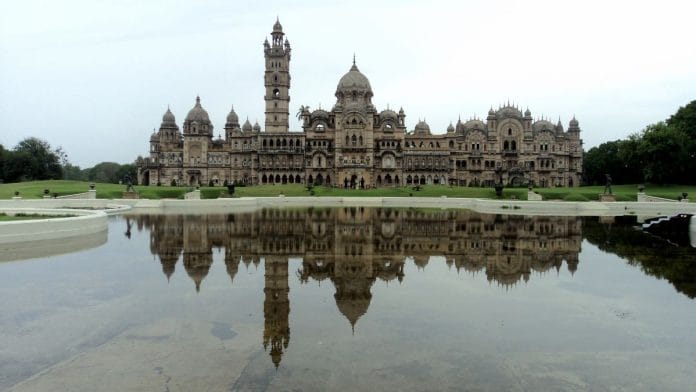 Laxmi Vilas Palace | Commons