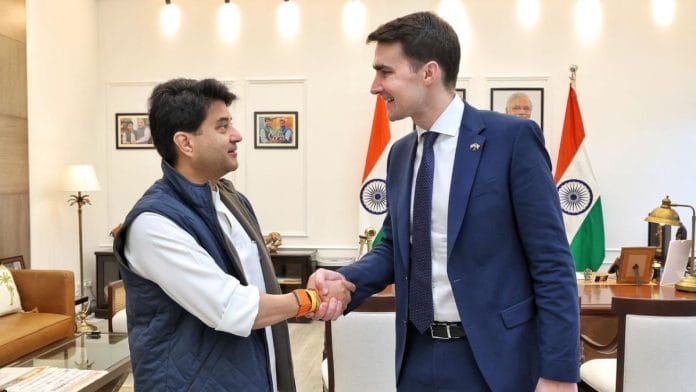 Jack Chambers, Ireland’s minister for public expenditure, infrastructure, public services, reform and digitalisation, with Indian Communications Minister Jyotiraditya Scindia in New Delhi Tuesday | X: @IrlEmbIndia
