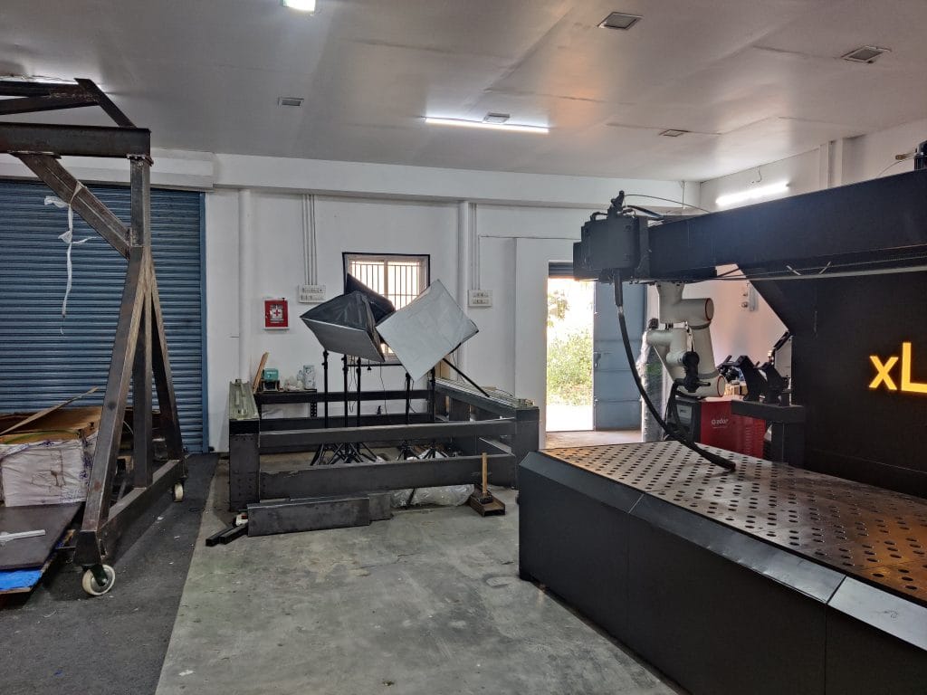 The ‘magician’ robot built by xLogic Labs is designed to handle multiple metal fabrication tasks 