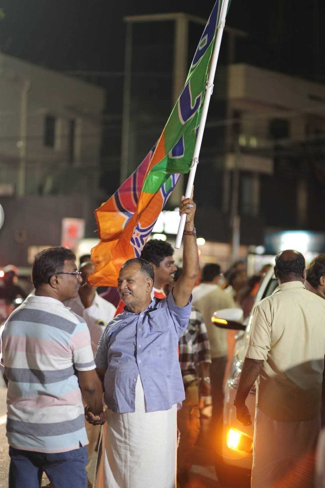 A BJP supporter during an election rally in Nemom | Facebook/Rajeev Chandrasekhar