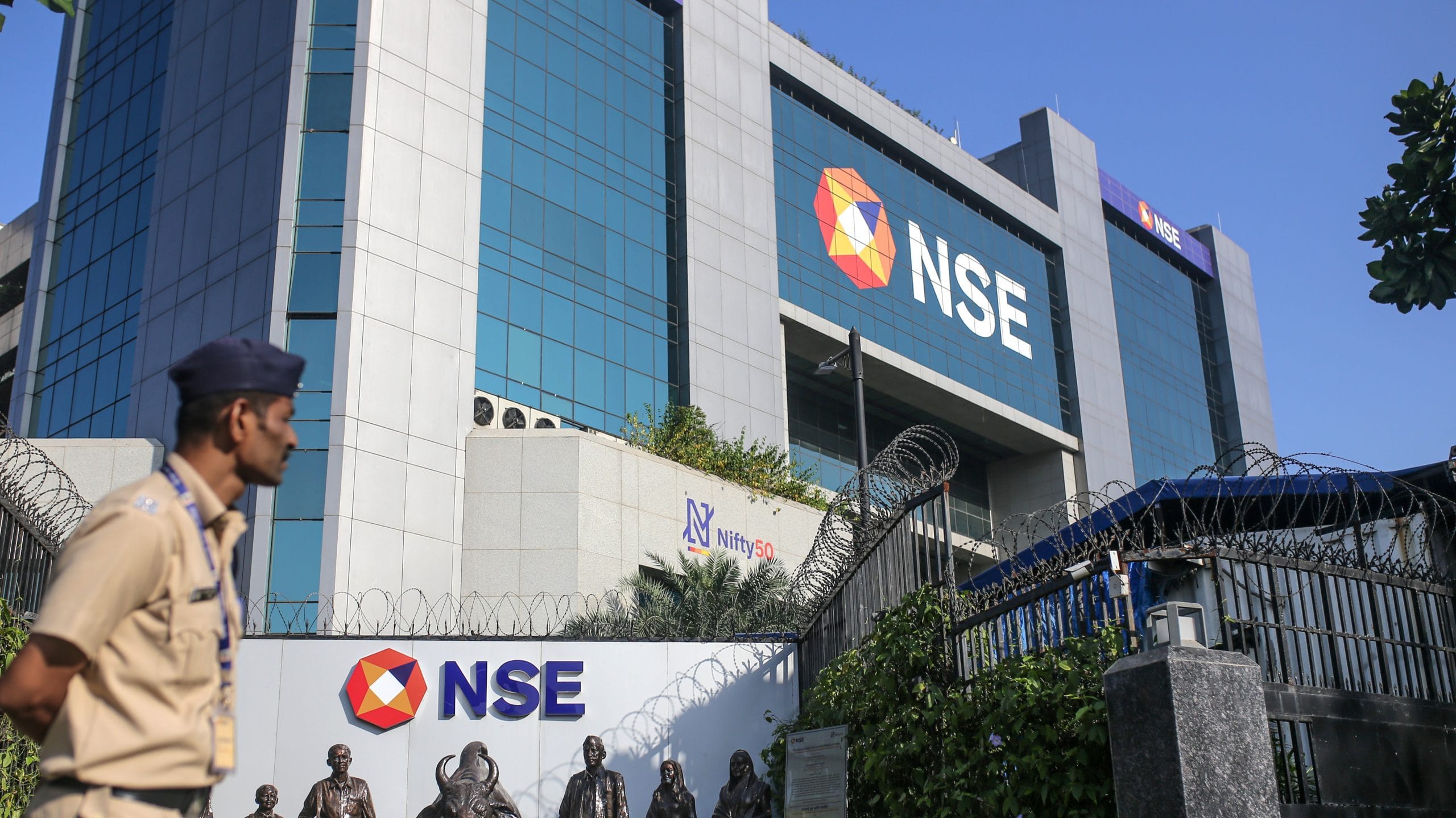 Foreign investors dump record $12 bn India stocks in March on war