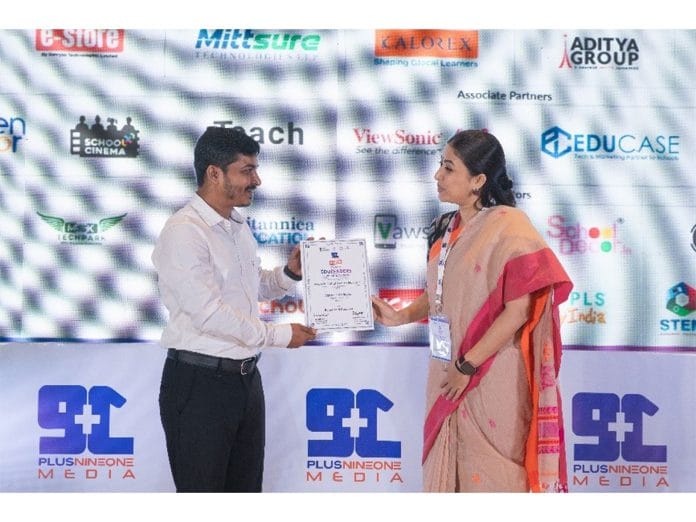 iTeach - Beyond Textbook: Rethinking How Classrooms Work