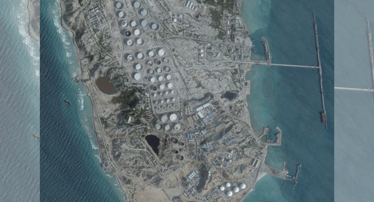 trump-threatens-more-strikes-on-iran-s-kharg-island-we-may-hit-it-just