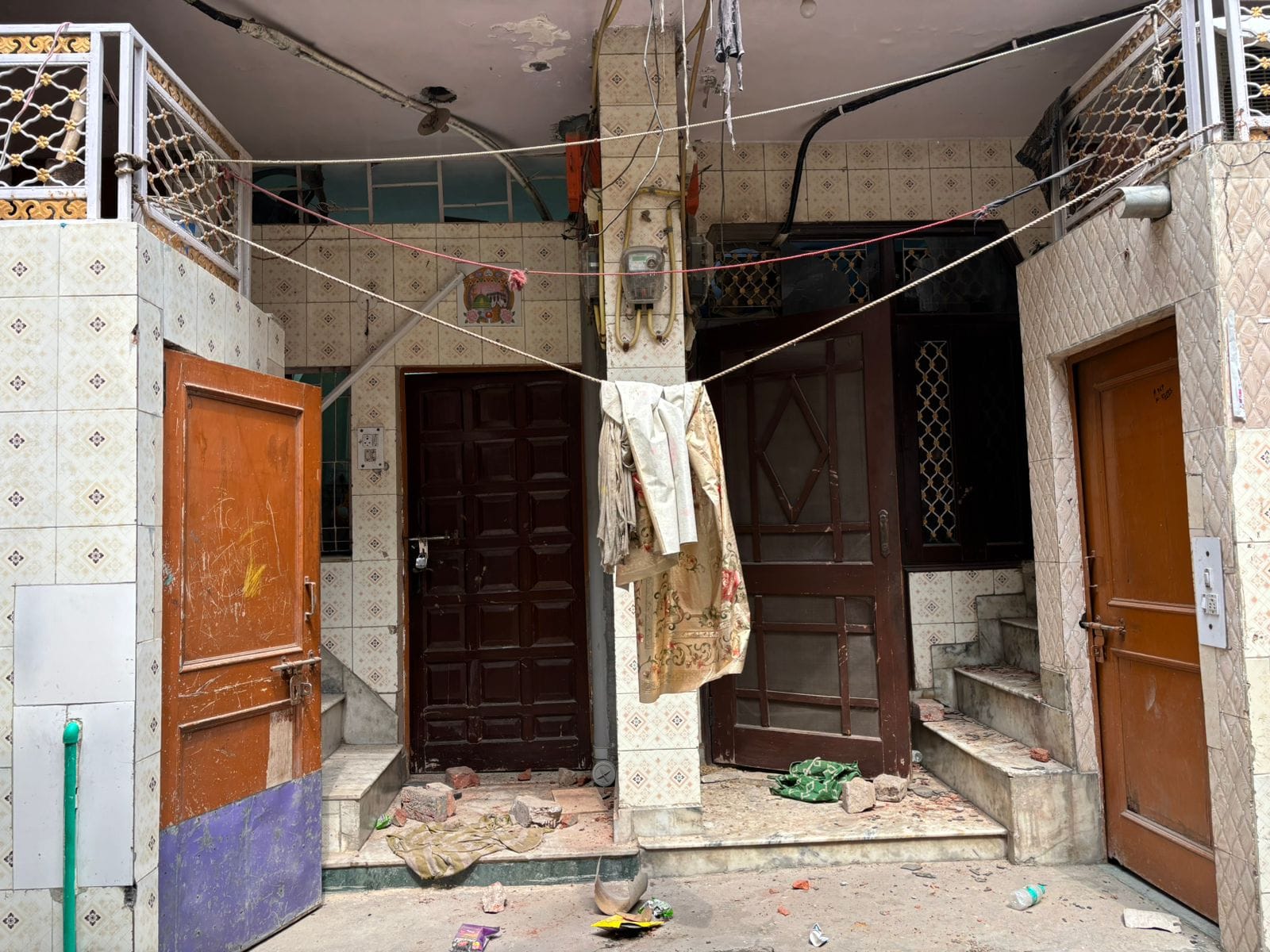 तरुण पर हमले के एक आरोपी का खाली पड़ा घर | फोटो: समृद्धि तिवारी/दिप्रिंट