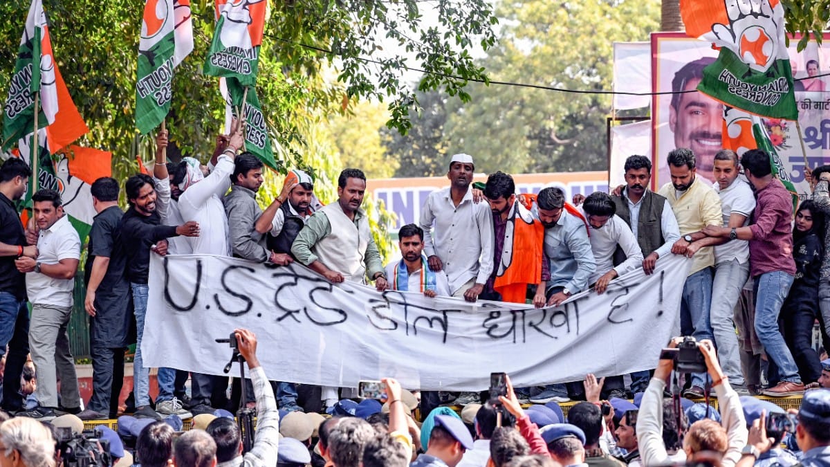 Youth Congress workers stage a demonstration in New Delhi on 26 February 2026 | ANI
