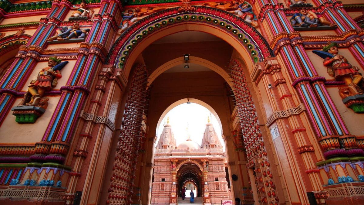 How the Supreme Court defined Hinduism in 1966. A case brought by Swaminarayan sect