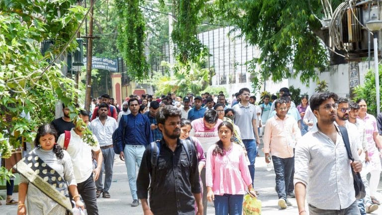 5 reasons to lower eligibility age for taking civil services exam. UPSC needs young people