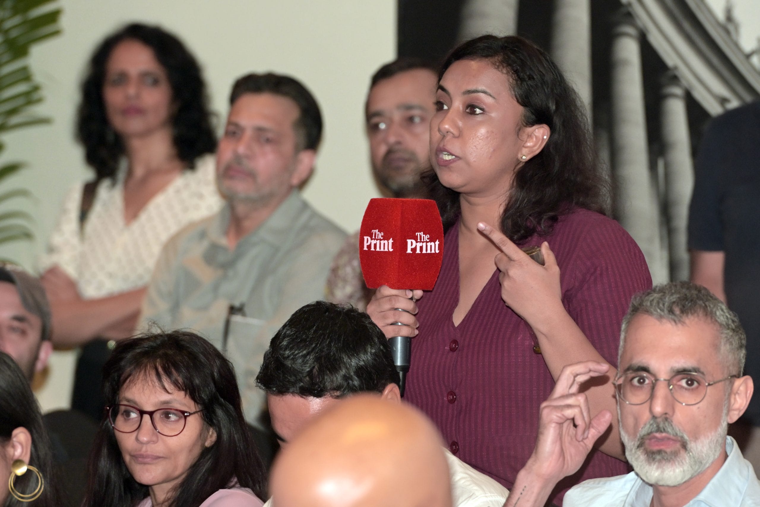 Soumya Pillai, Senior Assistant Editor, The Print, poses a question to the chief guest | Suraj Singh Bisht | ThePrint