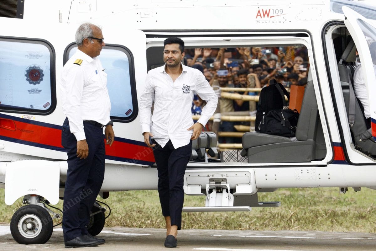 TMC General Secretary and MP Abhishek Banerjee coming out from chopper to address the election rally | Praveen Jain | ThePrint