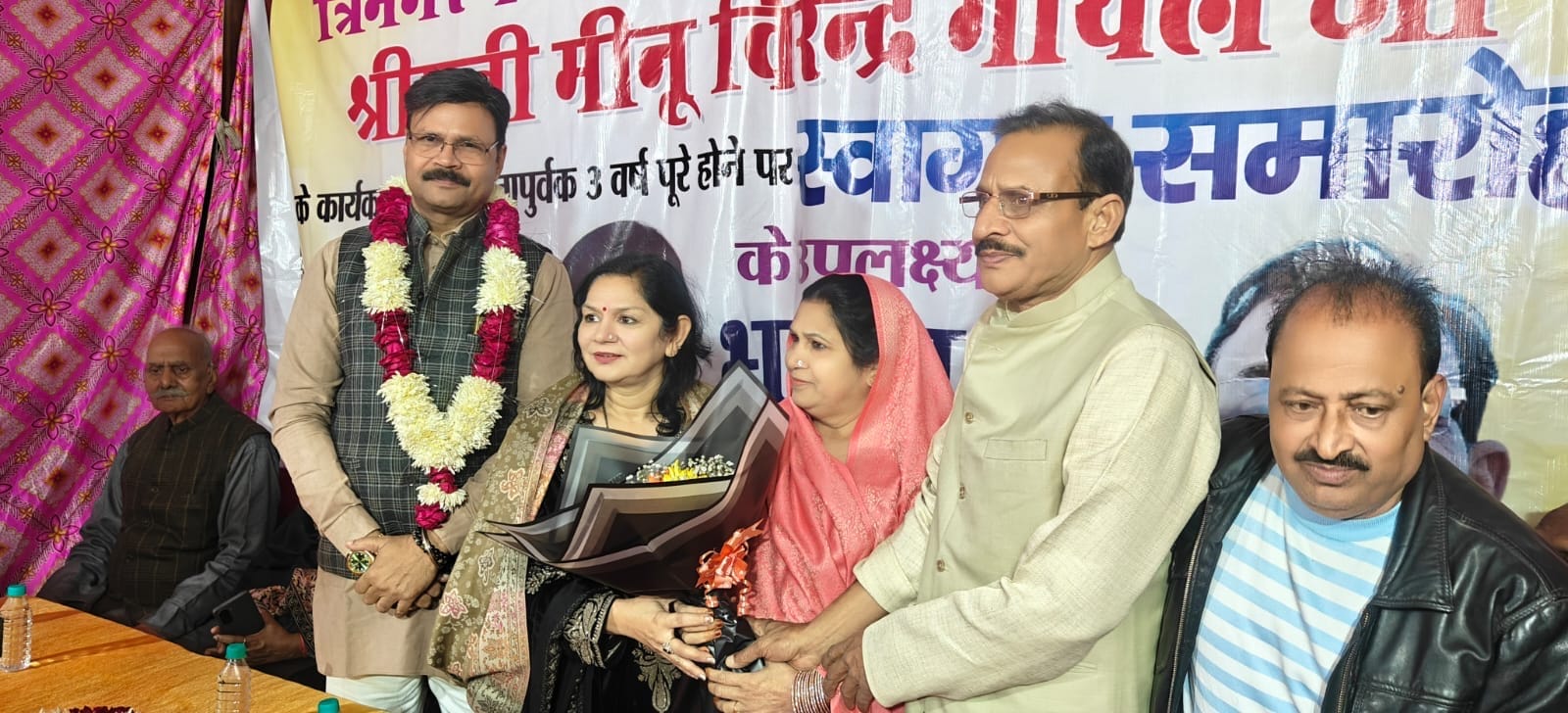 MCD councillor Meenu Goel with Asgar Imam Bharti at his residence during the bhandara and blanket distribution ceremony held on 12 December 2025 | Photo: Anushka Srivastava, ThePrint