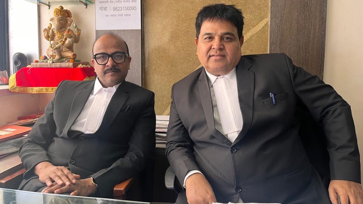 Advocate Rahul J. Kasliwal (L) and Advocate Baba Sayyad (R), who are representing four accused | Kasturi Walimbe/ThePrint