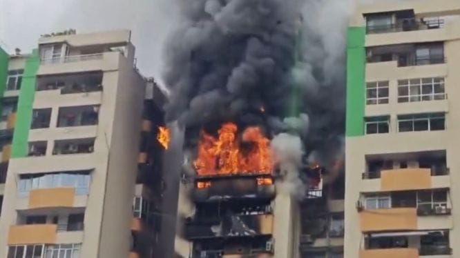 A major fire broke out on Wednesday in a residential flat at Gaur Green Avenue Society in Abhay Khand, Indirapuram, Ghaziabad, gutting around five to six flats | Screengrab from PTI video