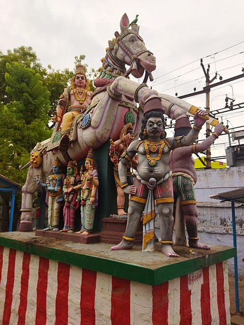 Sellur Ayyanar with powerful 'peys', rendered as ‘demons’ | Wikimedia Commons