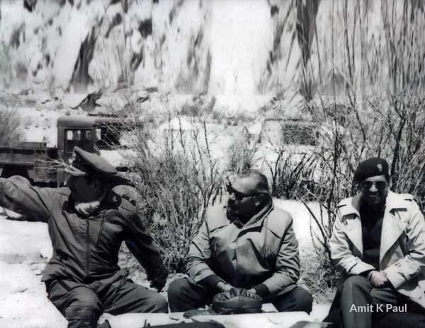 Lt. Gen. Hoon discussing the Air Ops at the Base Camp with AVM Dalaya. Also seen on the extreme right is BGS 15 Corps J L Malhotra | Photo: Amit Krishankant Paul