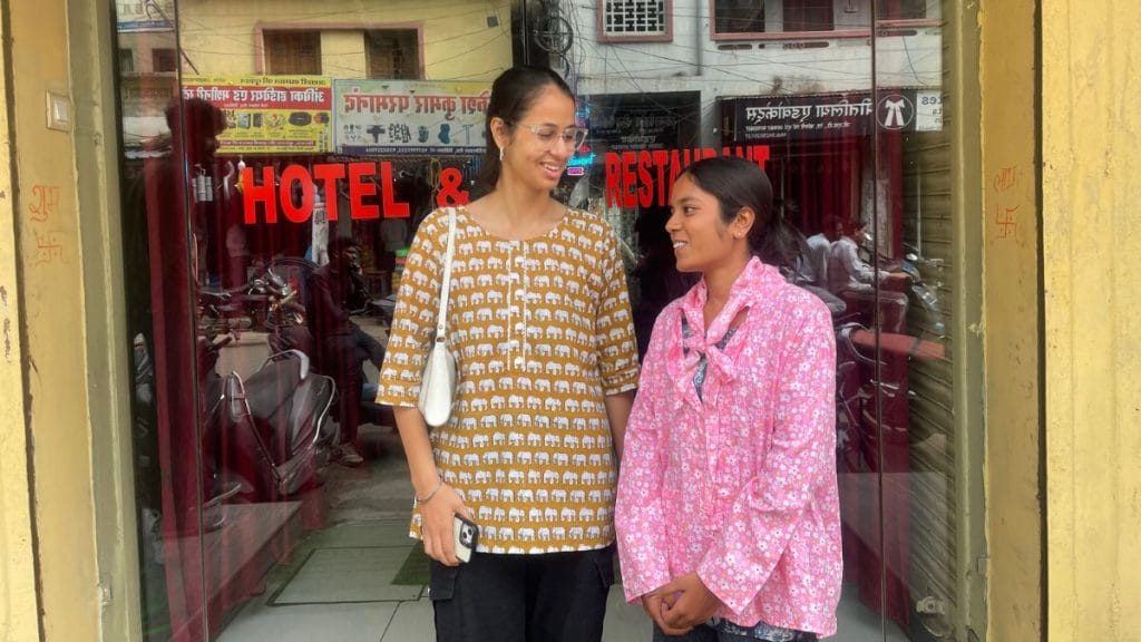 Ashmeet (left) meets a fan and poses for a photograph. Sabah Gurmat | ThePrint