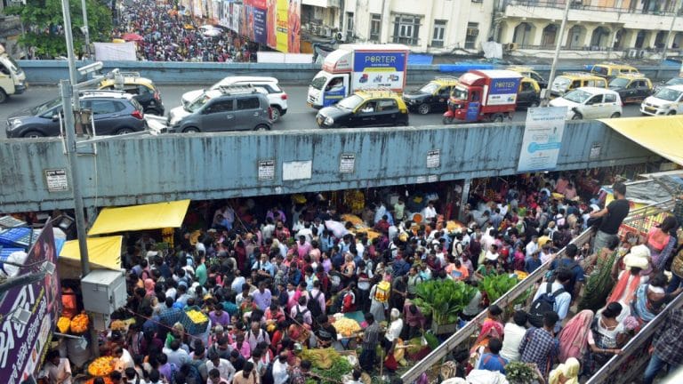 Mumbai’s hawkers: A law unimplemented for 12 yrs & a crackdown that raises more questions than it answers