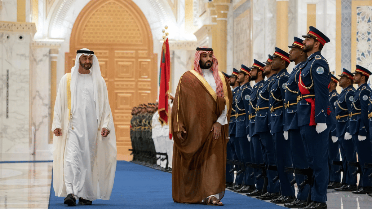 File photo of Saudi Crown Prince Mohammed bin Salman (right) inspecting the guard of honour next to Abu Dhabi Crown Prince Mohammed bin Zayed al-Nahyan in Abu Dhabi, UAE in 2019 | Credit: Rashed Al Mansoori/Ministry of Presidential Affairs via AP