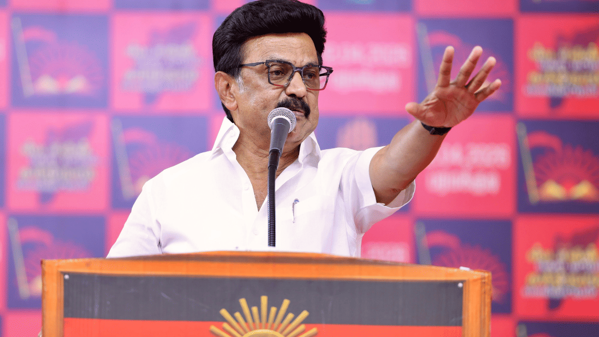 स्टालिन ने आक्रामक रुख अपनाया, परिसीमन के खिलाफ काले झंडे दिखाकर विरोध प्रदर्शन का आह्वान किया; बीजेपी की सहयोगी एआईएडीएमके चुप