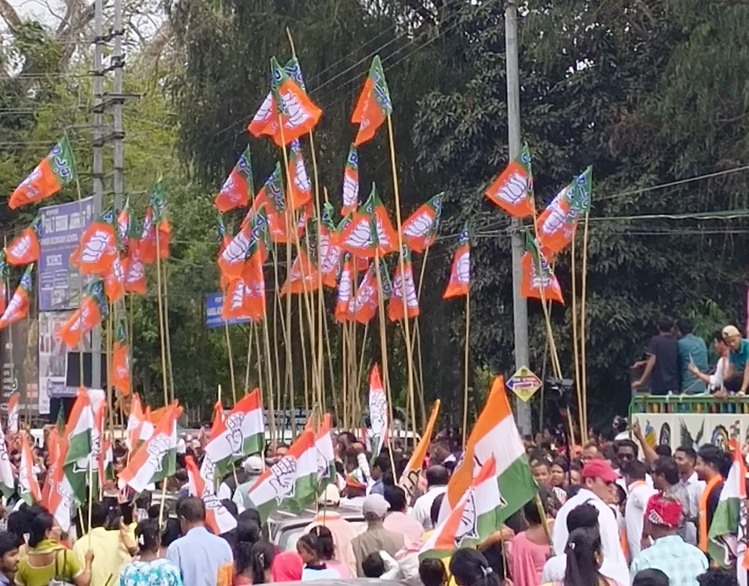BJP and Congress flags dotting the streets of Jorhat on the day Gaurav Gogoi filed his nomination | Sourav Roy Barman | ThePrint