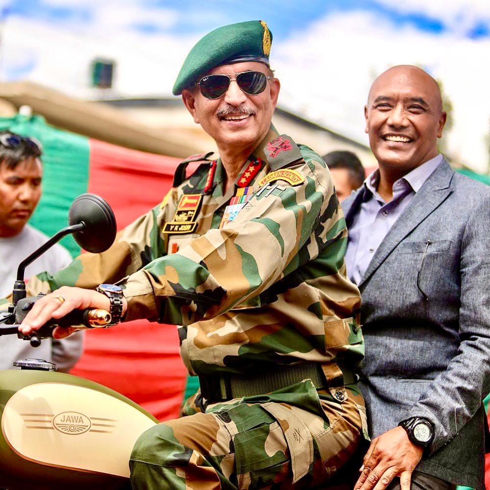 Colonel Sonam Wangchuk, MVC (right) with the author, Lt Gen YK Joshi (Retd) | Photo: By special arrangement