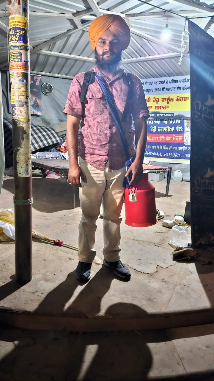 Gurjant Singh after returning from the top of the tower. | Chitleen Sethi | ThePrint