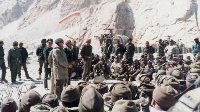 The briefing on 12th April 1984 From left to right standing we can recognize: Second from Left Major Bahuguna, AVM Dalaya, Lt Gen P N Hoon, Maj Gen Shiv Sharma, Lt Col Pushkar Chand and fourth from right Captain D S Gusain | Amit K Paul