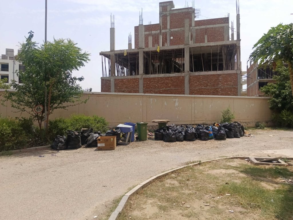 Garbage lies in the colony all the time. There are no sanitation workers | Almina Khatoon, ThePrint