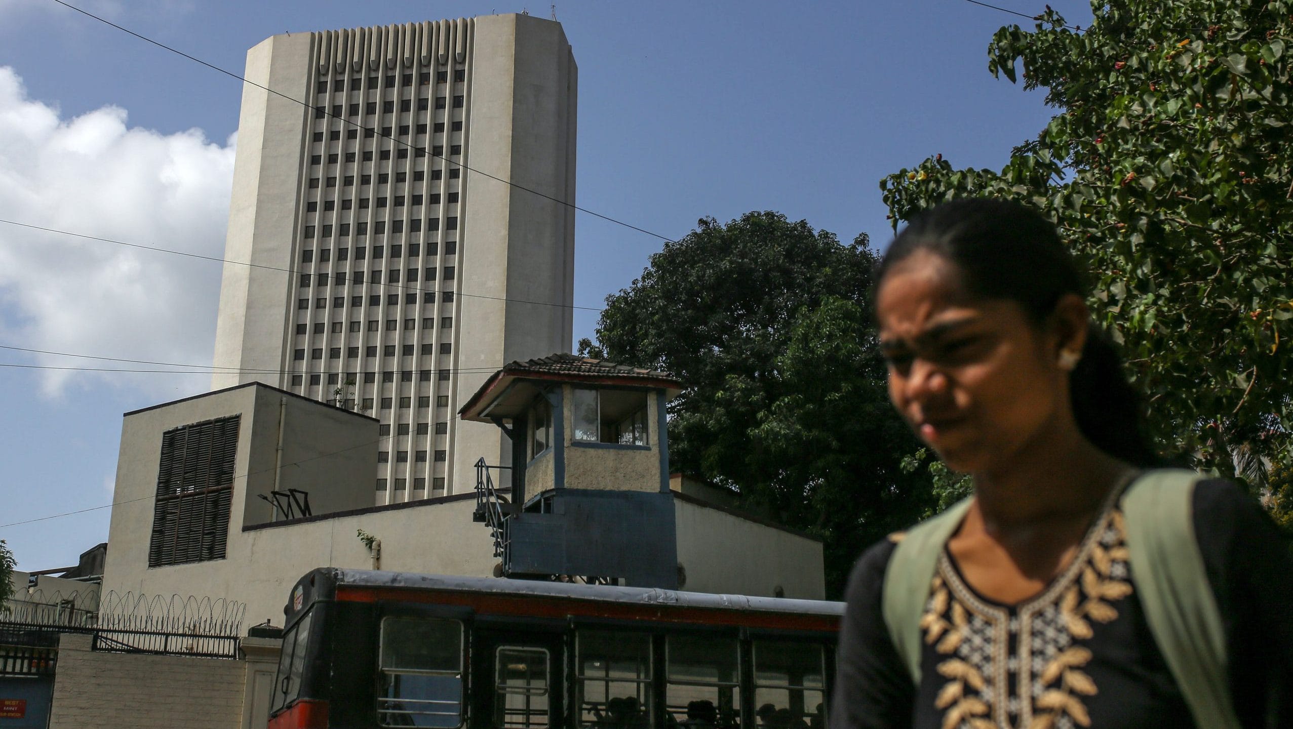 The rupee at record low will end India’s cheap- money era
