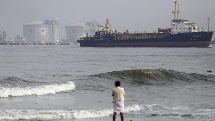 Indias largest LNG buyer hasnt received shipments from Qatar since the Iran war disrupted flows through the Strait of Hormuz. Photographer: Dhiraj Singh/Bloomberg
