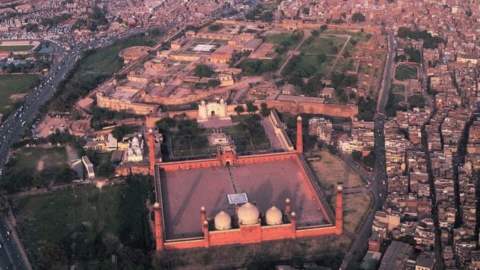 An aerial view of Lahore | Wikimedia Commons