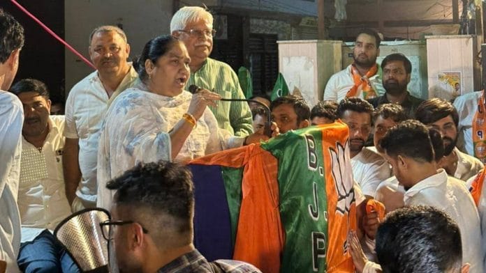 Bimla Chaudhary addressing public meeting to canvass for party’s municipal council candidate Vinita Pippal in Rewari on 7 May 2026 | Facebook/Bimla Chaudhary Pataudi