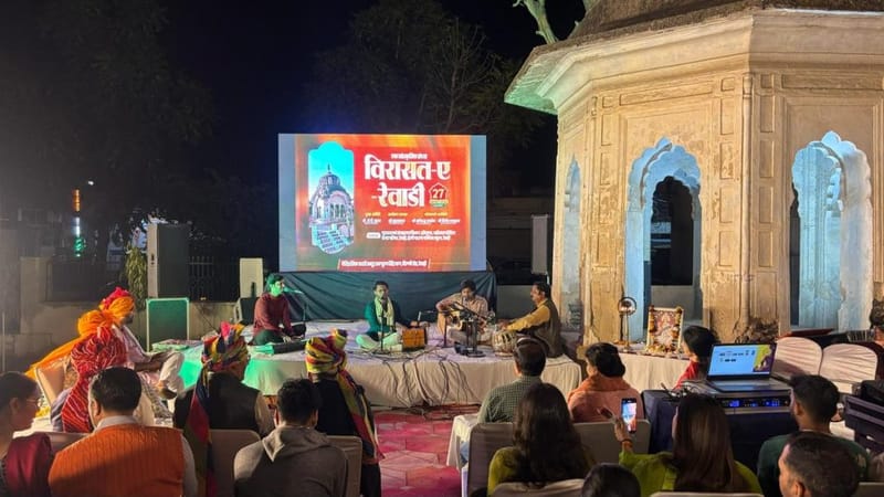 रेवाड़ी के एक स्मारक पर हरियाणा पुरातत्व एवं संग्रहालय विभाग द्वारा आयोजित संगीत कार्यक्रम | फोटो: स्पेशल अरेंजमेंट