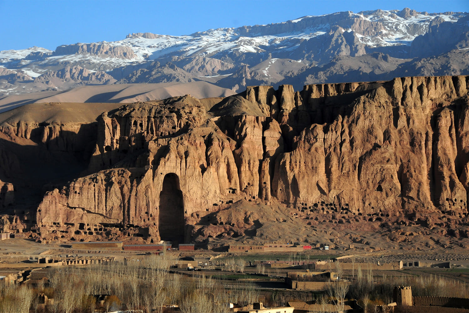 Bamiyan valley after the Buddhas' destruction, Afghanistan | Photograph: Afghanistan Matters (2010) | Wikimedia Commons