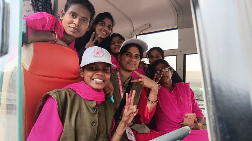 Ragini Kumari with Pink bus conductors. Krishan Murari | ThePrint