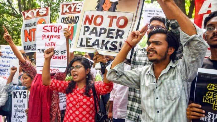 Students from Krantikari Yuva Sangathan and AIDSO stage protest against NEET (UG) 2026 paper leak at Jantar Mantar in New Delhi on 14 May | ANI