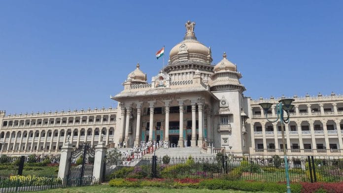 A view of the front facade of the Vidhana Soudha in Bengaluru. It serves as the seat of the state legislature and secretariat of Karnataka | Wikimedia Commons