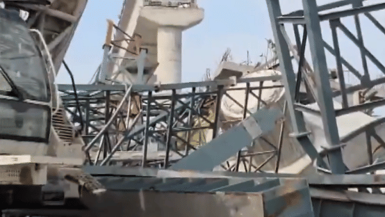 Bridge collapses in Harmirpur, Uttar Pradesh, 5 workers declared dead | ANI