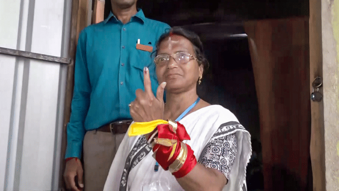 Ratna Debnath, the BJP candidate from Panihati, after casting her vote during the second phase of West Bengal elections | ANI File