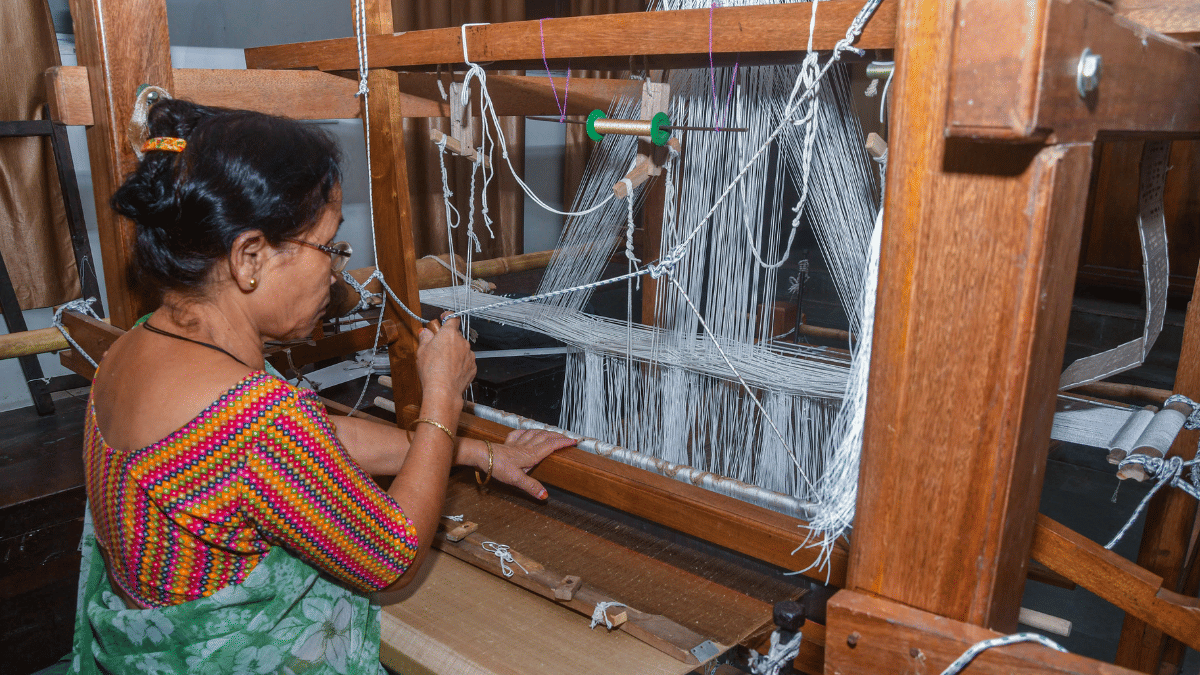 India’s handicraft sector employs 1.13 crore but workers earn just Rs 270 a day, finds report