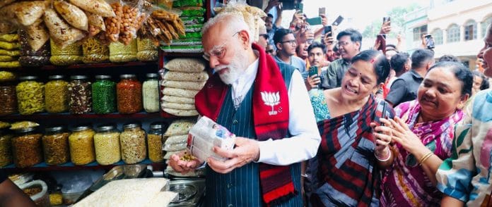 Modi eats Jhalmuri from Jhalmuri stall in Bengal